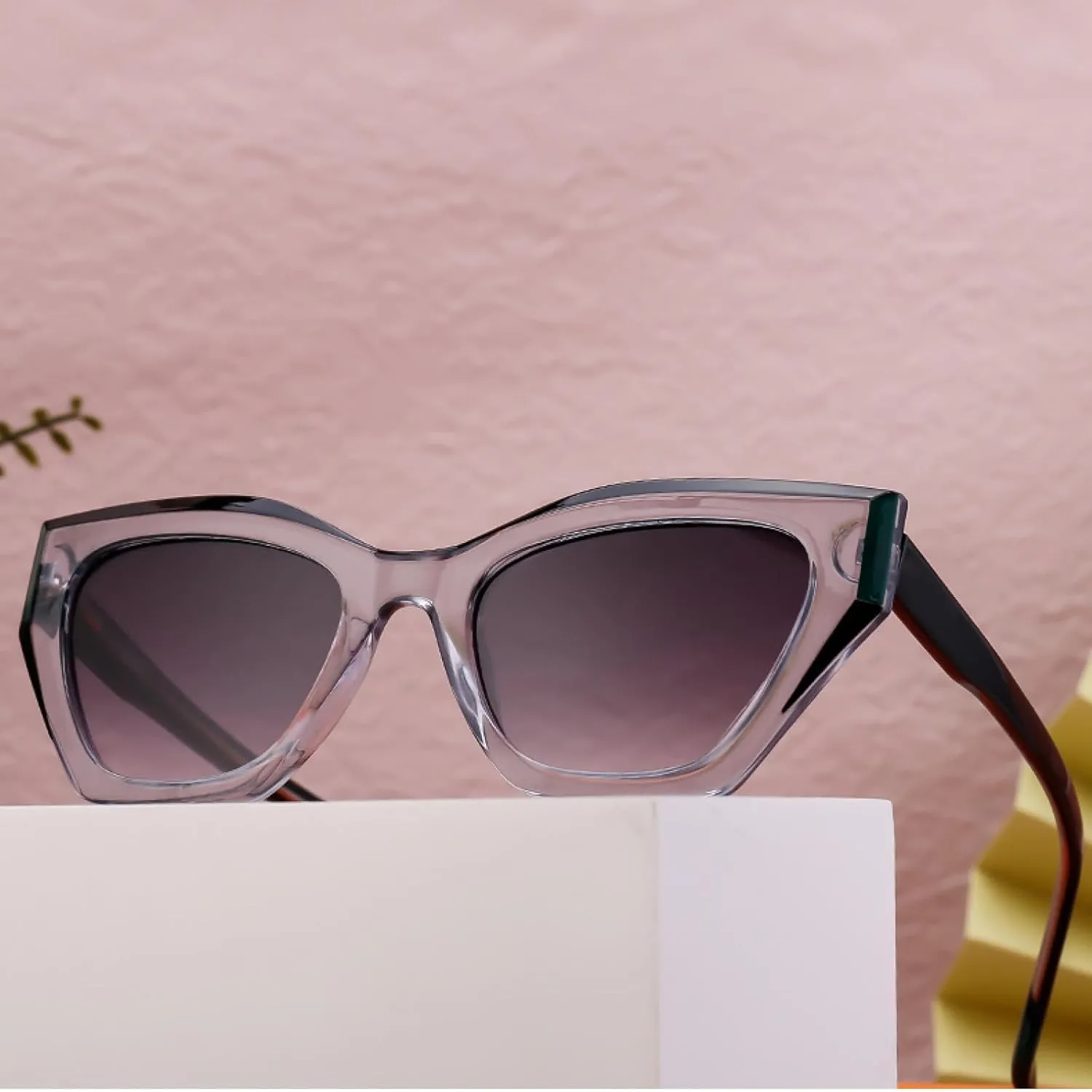 Cat Eye Punk Sunglasses for Women Luxury Classic Vintage Quadrilateral
