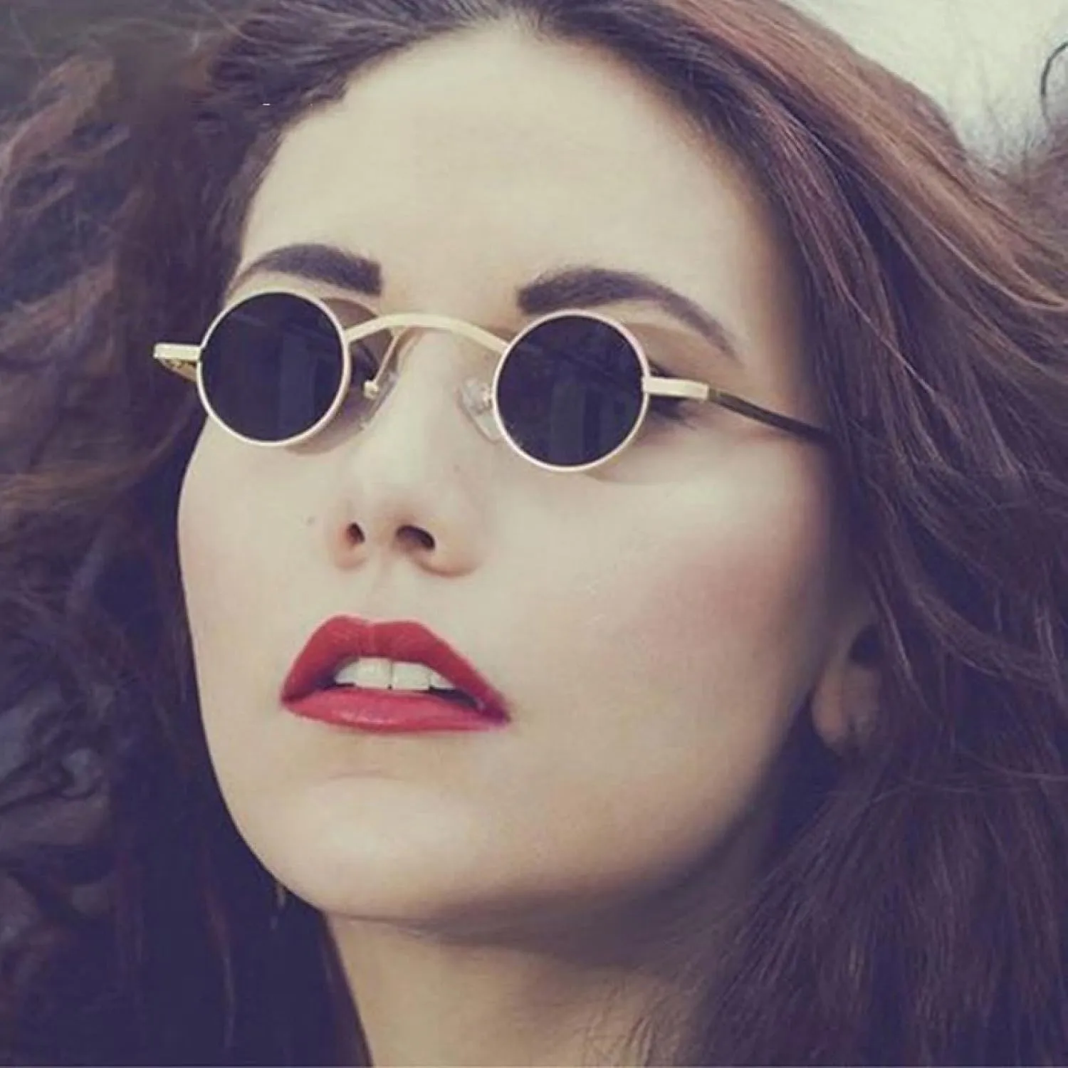 Punk Sunglasses Classic Small Round Clear Red Uv400