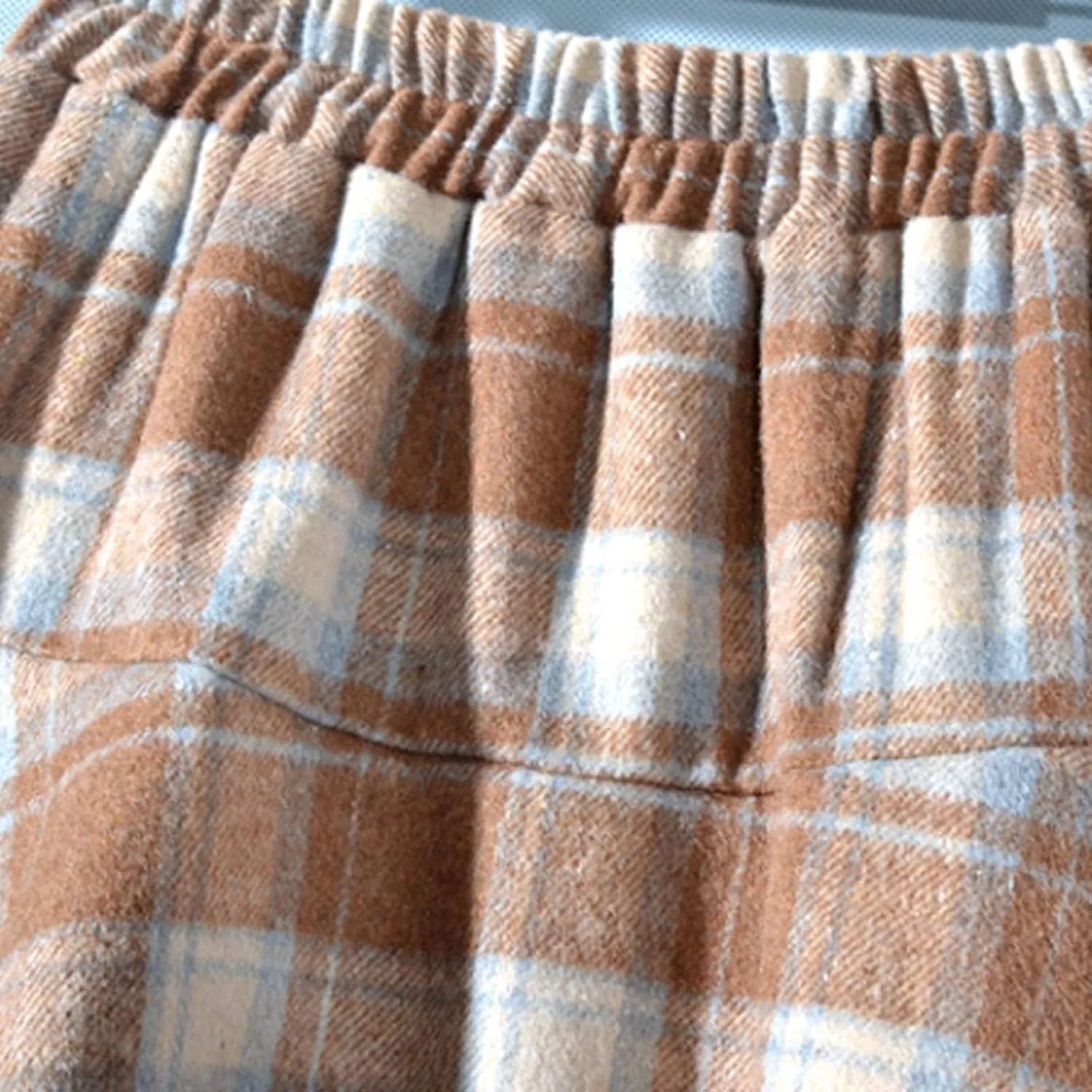 Women's Vintage High Waist Wool Blend Plaid A-Line Long Maxi Skirt Elasticity Waistband Layered Swing A-Line Skirts